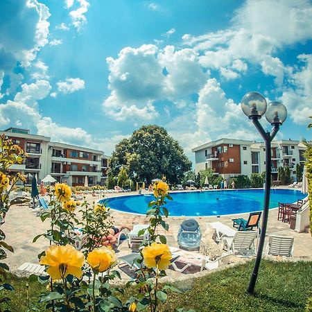 Gt Messambria Fort Beach Apartments Sveti Vlas Exterior foto