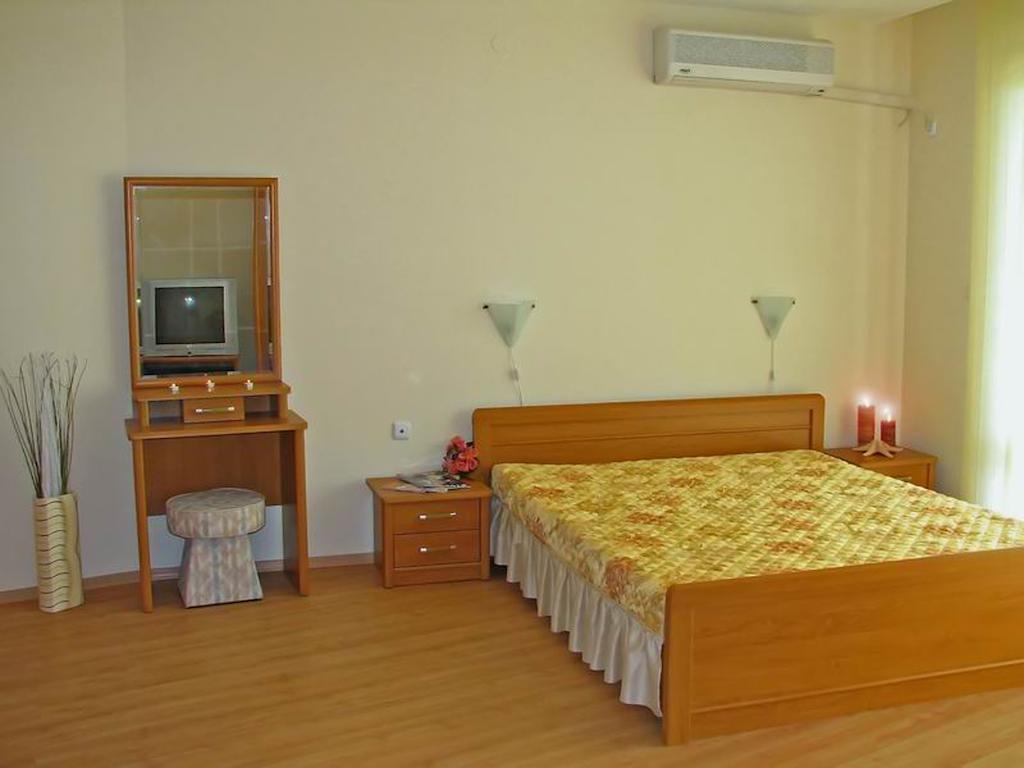 Gt Messambria Fort Beach Apartments Sveti Vlas Quarto foto